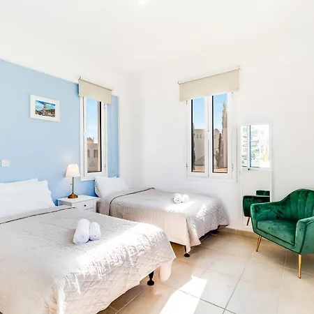 Villa Poseidon Gardens By Ezoria *