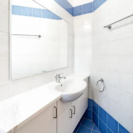 Poseidon Gardens By Ezoria Villa Larnaca